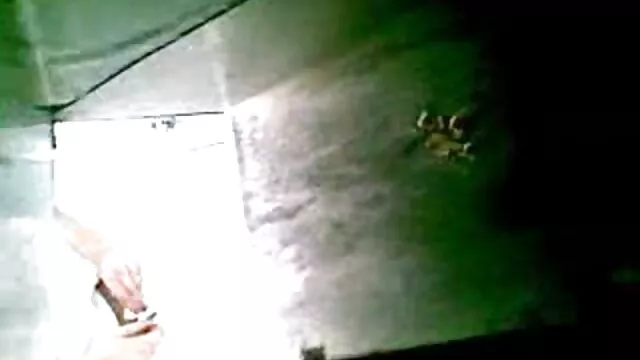 Nóng khiêu dâm, không giấy đăng ký  Một già, với một khách sex nhat k che hàng trẻ ở nhà