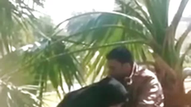 Nóng khiêu dâm, không giấy đăng ký  Cô gái này không có đủ quan hệ tình dục và đó là lý sex nhat ban ko che do tại sao cô ấy đang tìm kiếm một người có thể đáp ứng những ham muốn tình dục. Một người như vậy là không dễ dàng tìm thấy