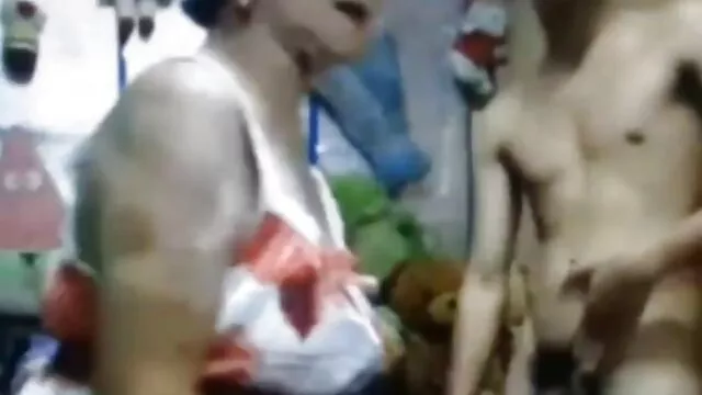 Nóng khiêu dâm, không giấy đăng ký  Gái điếm lớn, một máy hút bụi, phim sex khong che moi nhat và giống như một con mèo điên giật béo với cô