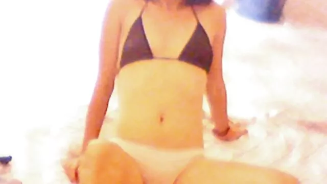 Nóng khiêu dâm, không giấy đăng ký  Con điếm bẩn sex ko che moi nhat với một dương vật,