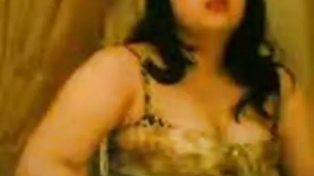 Nóng khiêu dâm, không giấy đăng ký  Linda set nhat ban ko che blondie tuân theo lệnh của giám đốc