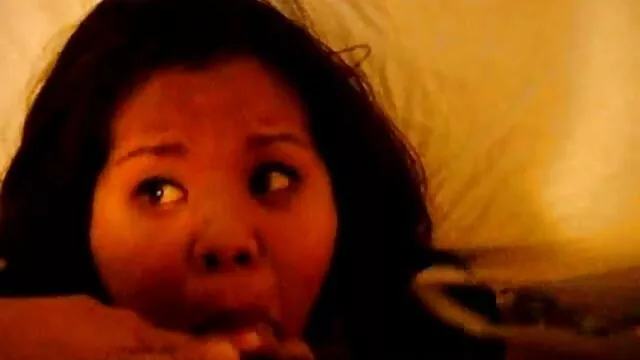 Nóng khiêu dâm, không giấy đăng ký  Jessica Lynn nhét một phim sex nhat ban ko che lưỡi sắc trong âm đạo