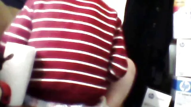 Nóng khiêu dâm, không giấy đăng ký  Vợ có vui vẻ một mình trong khi chồng cô không có ở phim sex nhat ko che nhà
