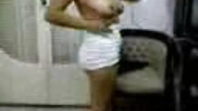 Nóng khiêu dâm, không giấy đăng ký  Bartender liếm phim sex nhat ban ko che cơ thể của cô khách hàng