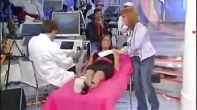 Nóng khiêu dâm, không giấy đăng ký  Cô gái tóc vàng Nikki và mẹ sex ko che nhat ban