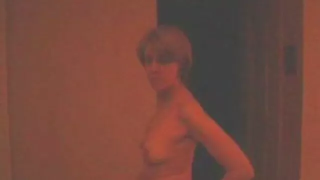 Nóng khiêu dâm, không giấy đăng ký  Tình bằng phim sex ko che moi nhat ướt trong garage
