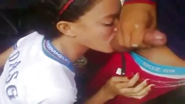 Nóng khiêu dâm, không giấy đăng ký  Hardcore sex ko che nhat với cô gái