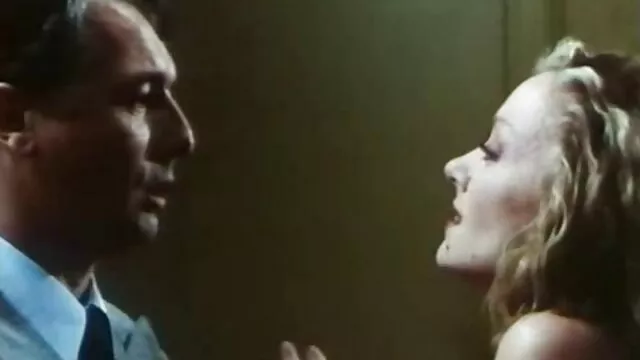 Nóng khiêu dâm, không giấy đăng ký  Lông xnxx nhật bản khong che ở trong nhà tắm